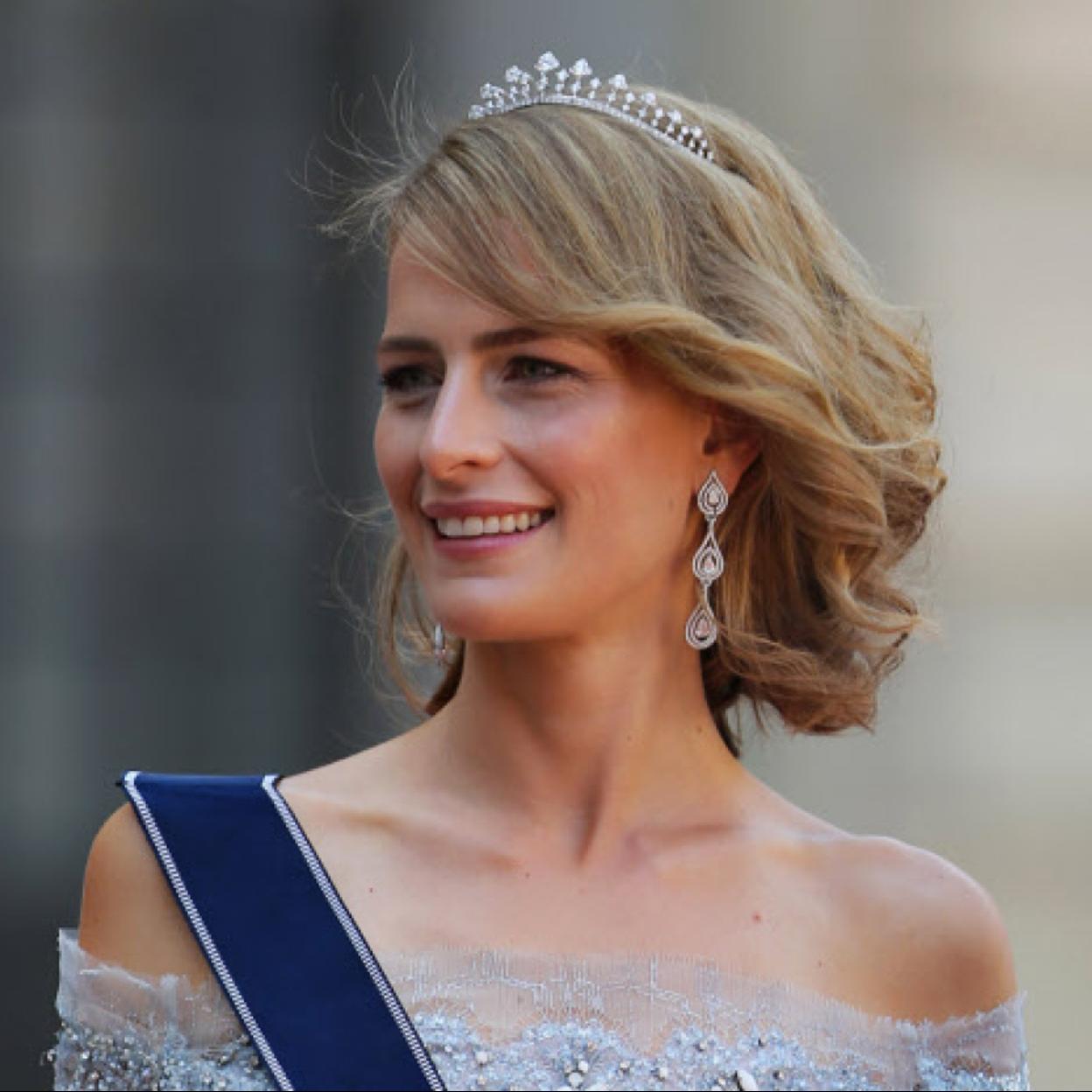 Tatiana Blatnik con look de gala y tiara en sus tiempos de princesa de Grecia. /GTRES.