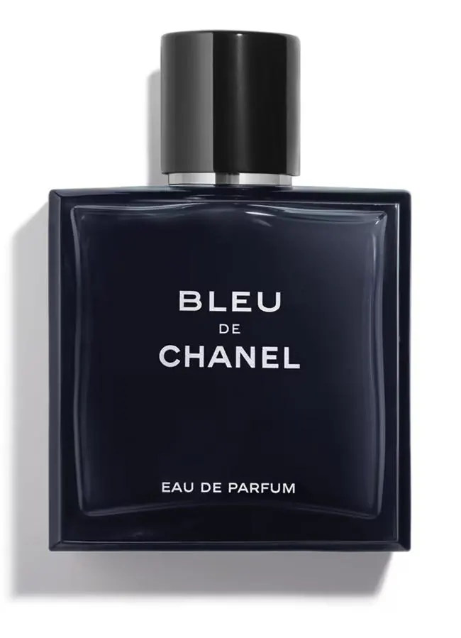 Perfume Bleu de Chanel.