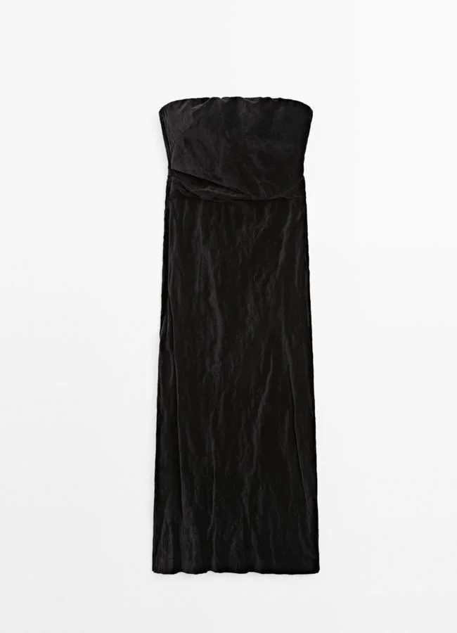 Vestido de palabra de honor de Massimo Dutti, 99,95 euros.