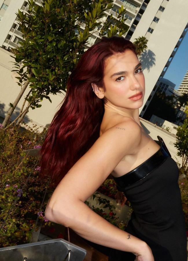 Dua Lipa con color de pelo rojo vivo/@maryphillips