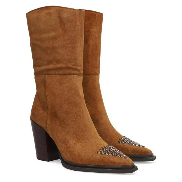 Botas de mujer de piel baby silk con suela antideslizante y cierre de cremallera (108€)