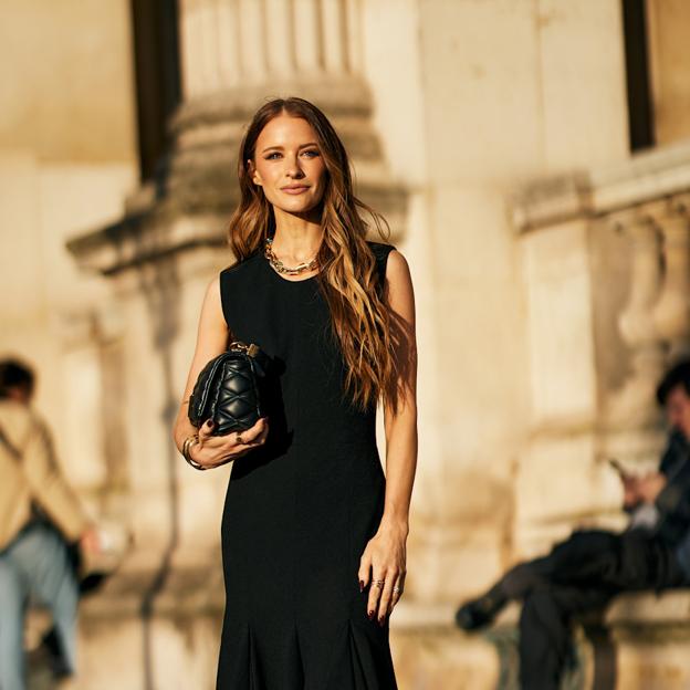 Los mejores vestidos negros que sí llevaría a una boda de invierno