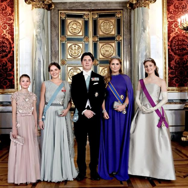 Las princesas invitadas al 18 cumpleaños del príncipe Christian de Dinamarca. 