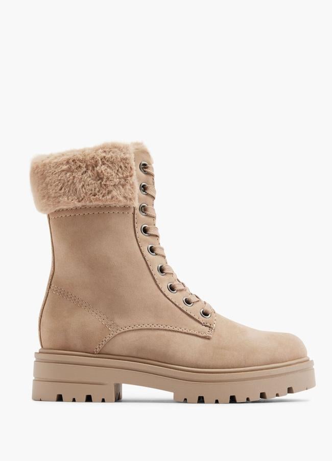 Botas con pelo de Deichmann.