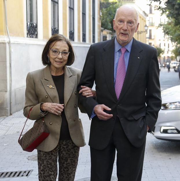 Simeón y Margarita de Bulgaria, por las calles de Madrid.