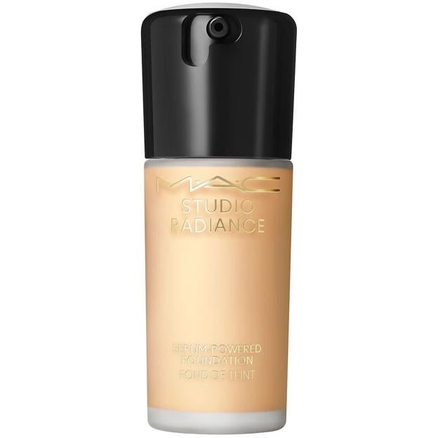 Studio Radiance Serum-Powered Foundation de MAC