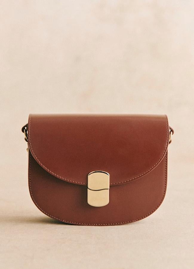 Bolso de piel de Sezane (345 euros)