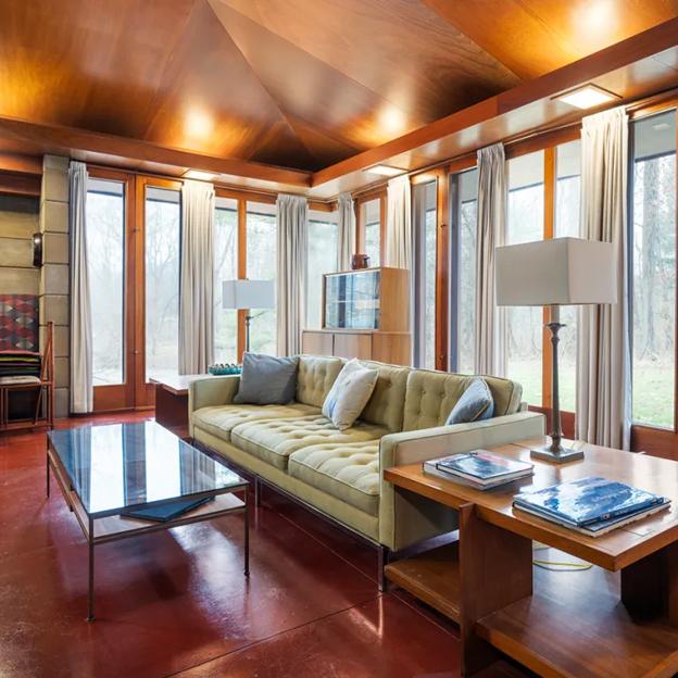 Interior de la casa Weisblat de Frank Lloyd Wright. 