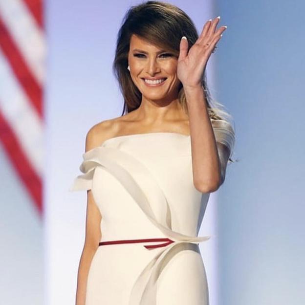 El primer vestido de gala que Hervè Pierre diseñó para Melania Trump fue el de la inauguración de mandato presidencial en 2017. 