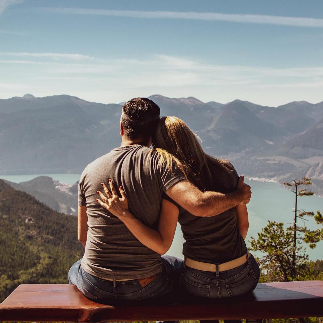 En las parejas transaccionales el vínculo que les une no son los sentimientos, sino el interés. /Foto de Andre Furtado en Pexels.