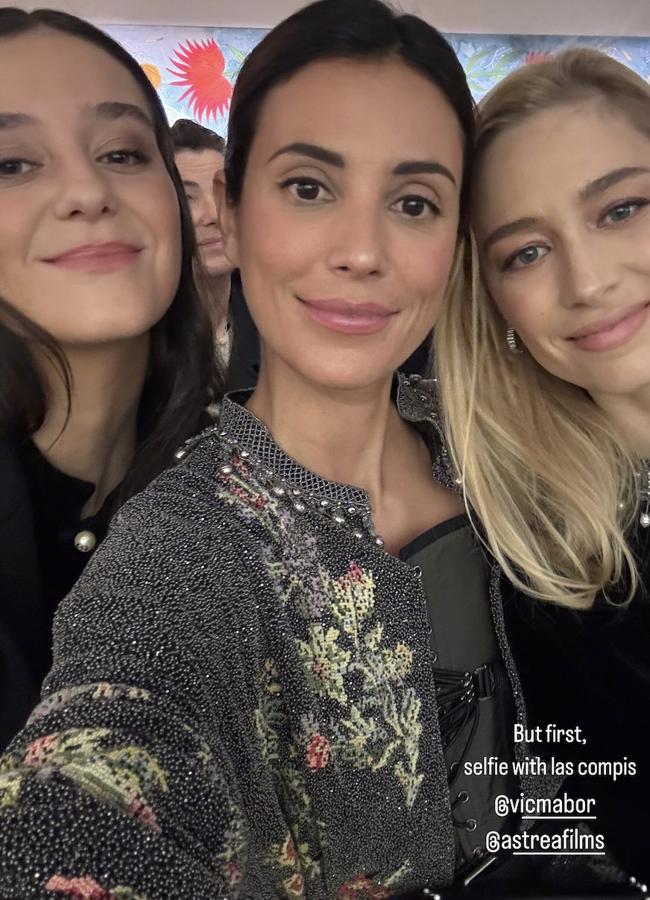 El 'selfie' que Sassa de Osma compartió en su cuenta de Instagram, tomado durante el último desfile de Dior en la Semana de la moda de París. (FOTO: INSTAGRAM)