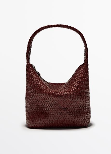 Bolso burdeos de Massimo Dutti (149 euros)