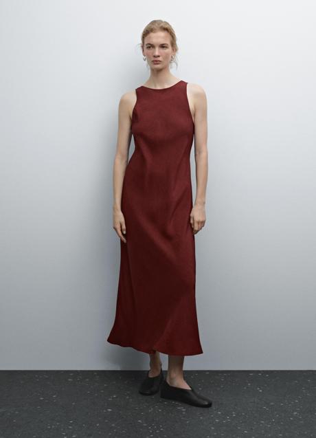 Vestido midi de Massimo Dutti (89,99 euros)