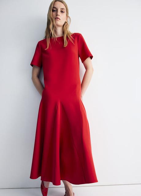 Vestido rojo de H&M (35,99 euros)