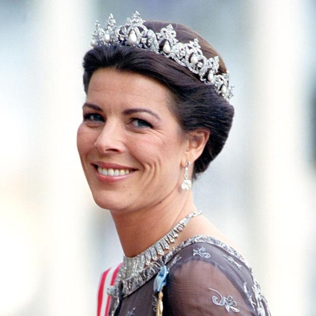 Las espectaculares tiaras que Carolina de Mónaco perderá si se separa de Ernesto de Hannover