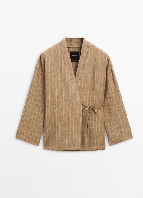 Kimono fluido de Massimo Dutti (99,99 euros)