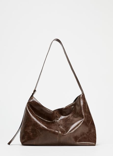 Bolso marrón de Zara (29,99 euros)