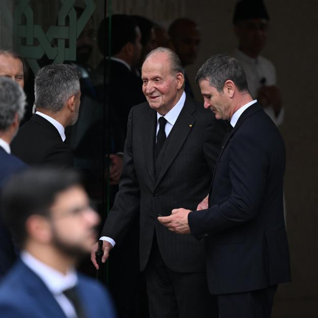 El rey emérito Juan Carlos, muy sonriente en una fotografía reciente. 